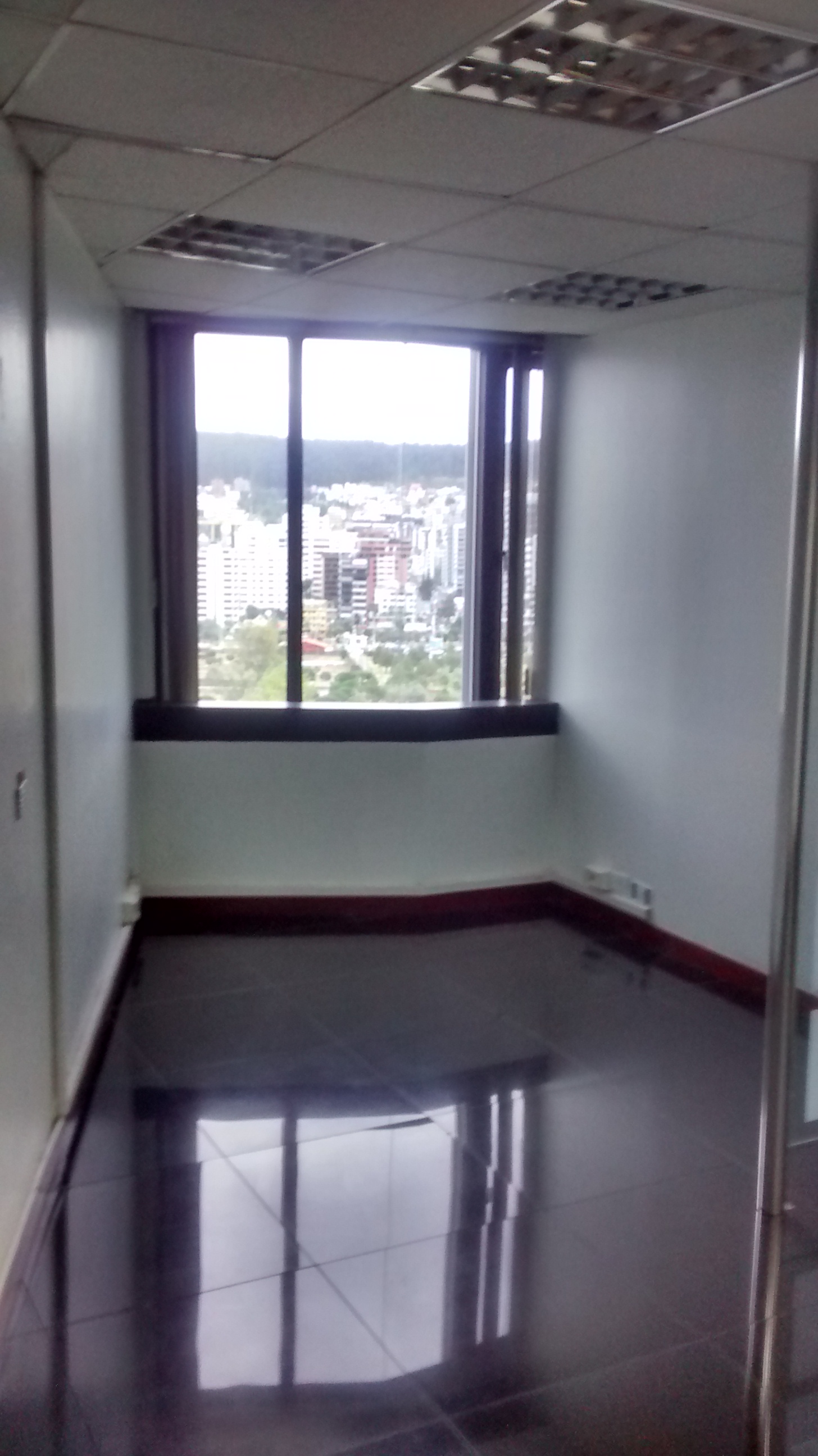OFICINA CENTRO FINANCIERO DE QUITO