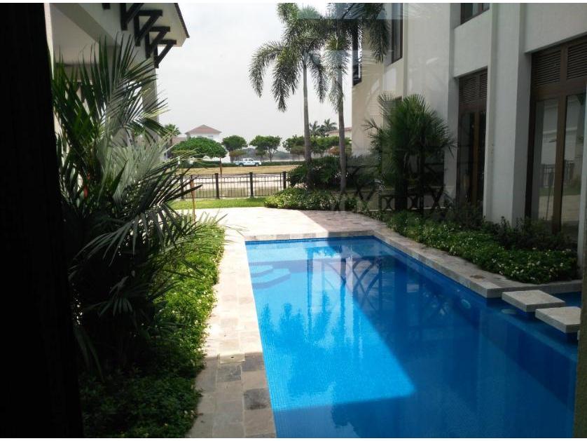 Casa Venta en Plaza Lagos, Samborondon