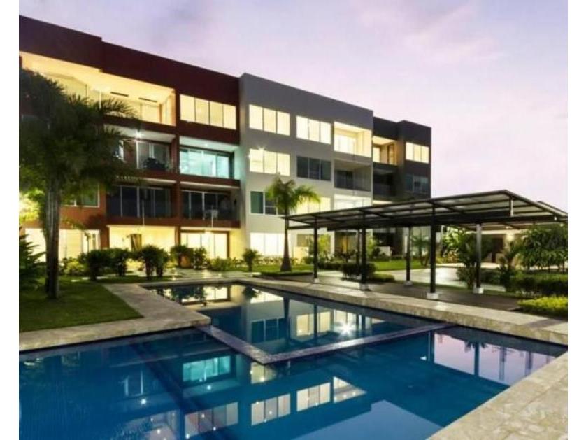 Samborondon vendo apartamento con vista al rÃ­o