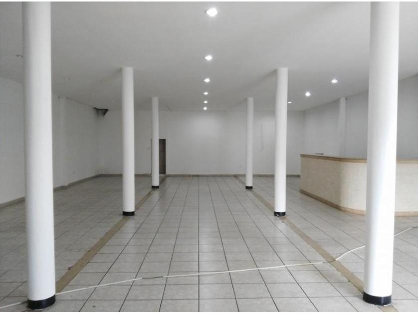Local Comercial Alquiler en Urdesa Central 460 m2