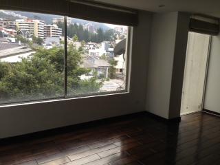 Quito Tenis. Departamento de Arriendo Dos Dorm.