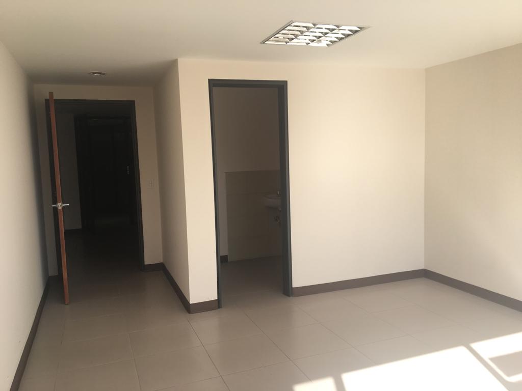 CONSULTORIO NUEVO TORRE 2 HOSPITAL DE LOS VALLES 43 mÂ²